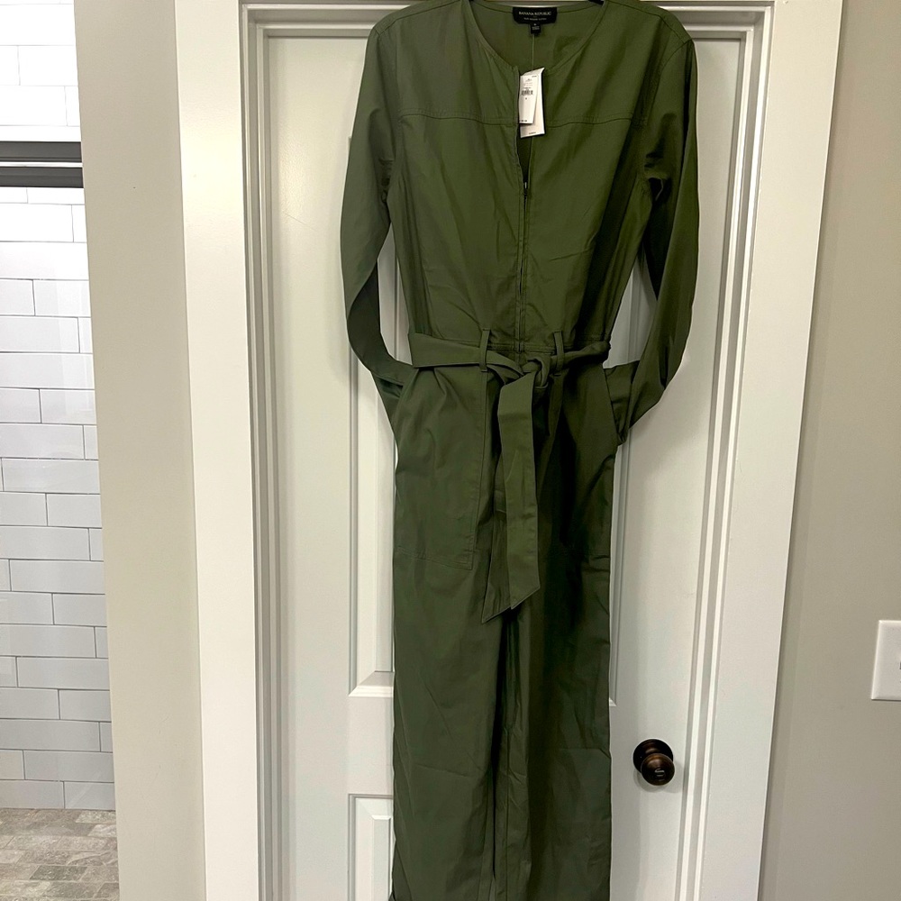 Banana Republic Army Color Jump Suit. NWT